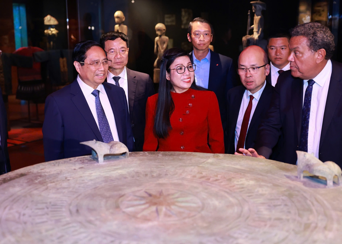 Thủ tướng Phạm Minh Chính thăm Bảo tàng Quai Branly - Jacques Chirac